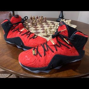 lebron 12 red paisley